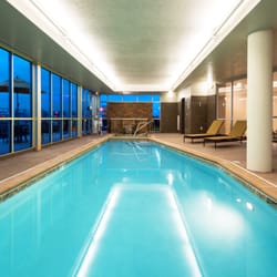 DoubleTree by Hilton West Fargo Sanford Medical Center Area - Relax in the indoor pool and whirlpool, the perfect temperature no matter what the temperature is outside.