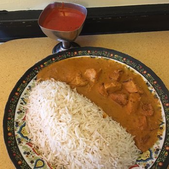 Sameem Afghan Restaurant - Butter Chicken Curry Dish with a side of Tikka Masala sauce.... yummy! - Afghan Near Me - Saint Louis, Missouri Sameem Afghan Restaurant - Butter Chicken Curry Dish with a side of Tikka Masala sauce.... yummy! - Afghan Near Me - Saint Louis, Missouri