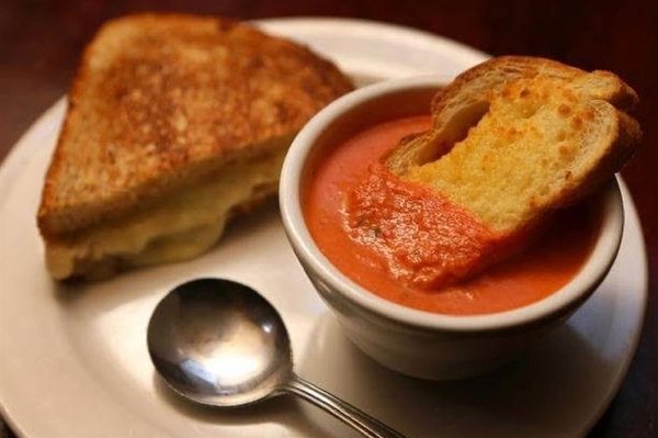 The Fountain on Locust by null