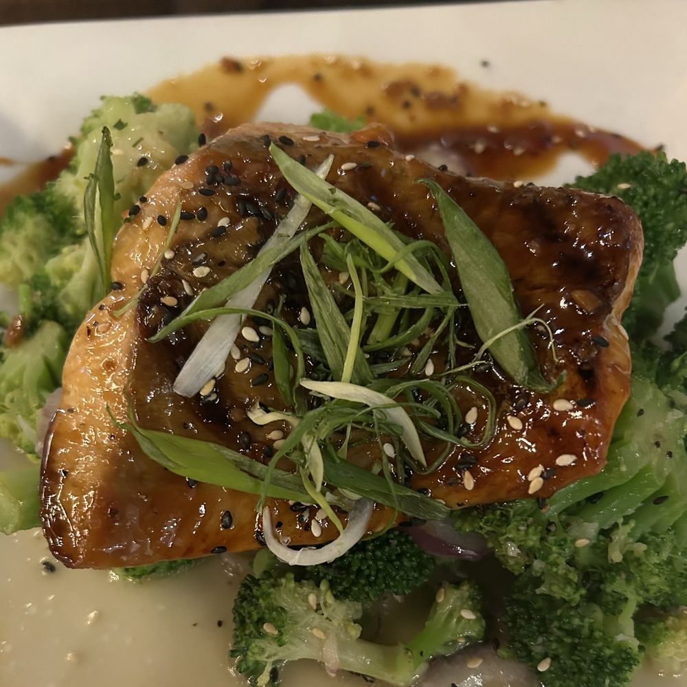 Basin 141 - Grilled Salmon - Gastropubs Near Me - Monrovia, California Basin 141 - Grilled Salmon - Gastropubs Near Me - Monrovia, California