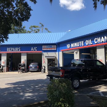 Express Oil Change & Tire Engineers - Plenty of bays available - Auto Repair Near Me - Valrico, Florida