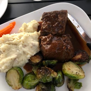 River House Bar and Grill - Braised short ribs - New American Near Me - Middletown, Pennsylvania River House Bar and Grill - Braised short ribs - New American Near Me - Middletown, Pennsylvania