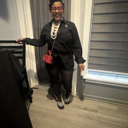 trina B trina B