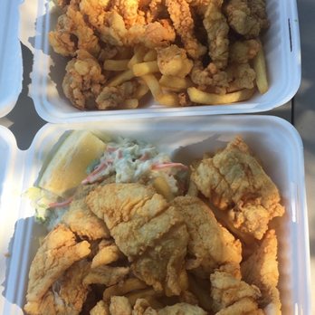 The Causeway Restaurant - Clams and fish - Seafood Near Me - Gloucester, Massachusetts