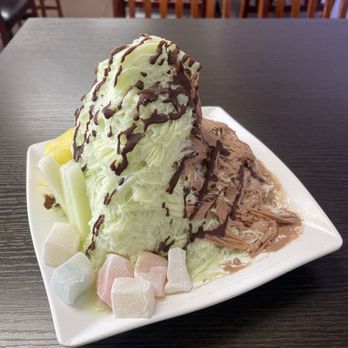 Frostcity - Mint & Chocolate - Desserts Near Me - Honolulu, Hawaii