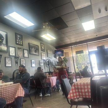 Grill Masters BBQ - General ambiance of restaurant. - Barbeque Near Me - Clovis, California