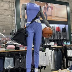 DICK'S Sporting Goods - Inside