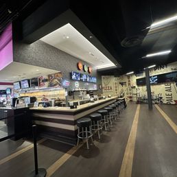the interior of a fast food restaurant