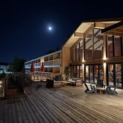 Hotel Marina Riviera - Spectacular rear deck area overlooking big Bear Lake!