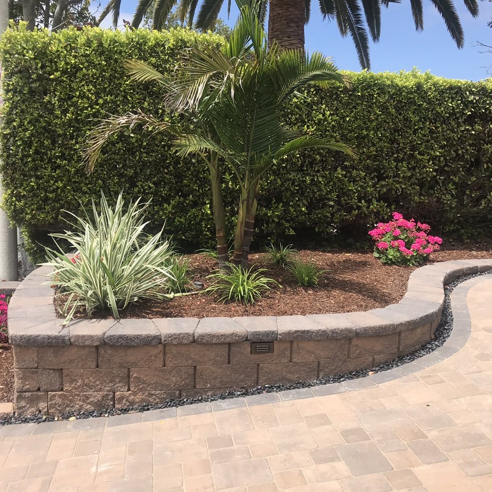 Front retaining wall Front retaining wall