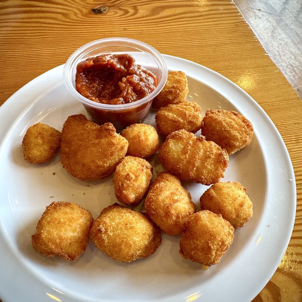 Hook & Line Pub - Fried cheese curds, so good!! - Seafood Near Me - Port Angeles, Washington