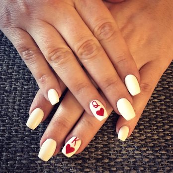Levue Nails & Spa - Valentine's Nails 2017 - Nail Salons Near Me - Bellevue, Washington