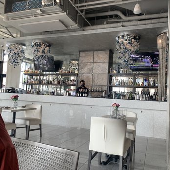 La Vie - Interior - Cocktail Bars Near Me - Washington, DC, District of Columbia La Vie - Interior - Cocktail Bars Near Me - Washington, DC, District of Columbia