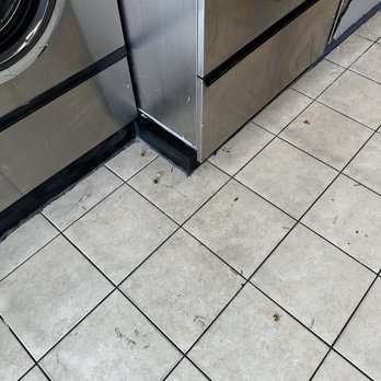 Coin Laundry - The floors - Laundromat Near Me - Hemet, California Coin Laundry - The floors - Laundromat Near Me - Hemet, California