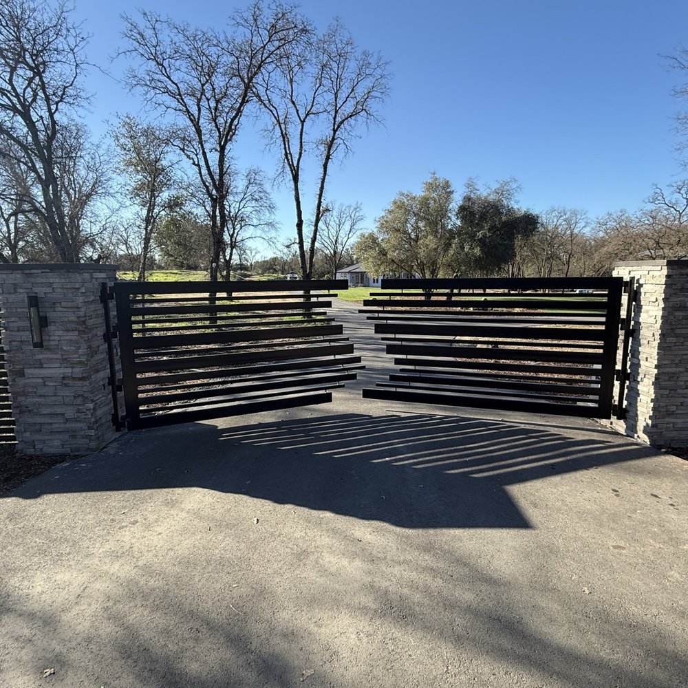 DC Controls - Fences & Gates Near Me - Loomis, California