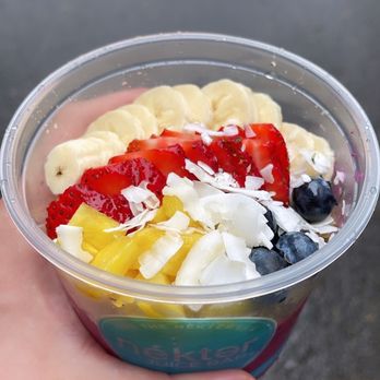 Nekter Juice Bar - Dragon fruit bowl with berries - Juice Bars & Smoothies Near Me - Lake Forest Park, Washington Nekter Juice Bar - Dragon fruit bowl with berries - Juice Bars & Smoothies Near Me - Lake Forest Park, Washington