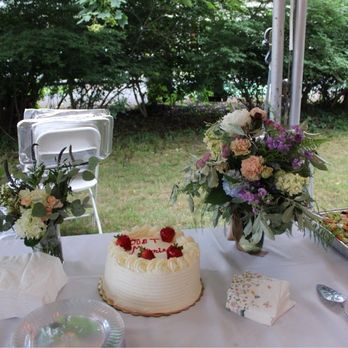 Cake Diva - Raynham - Cake and flowers - Desserts Near Me - Raynham, Massachusetts Cake Diva - Raynham - Cake and flowers - Desserts Near Me - Raynham, Massachusetts