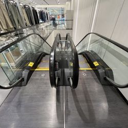 Zara - Zara Walden Galleria Escalators