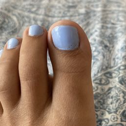 I asked Helen to redo these because clearly there were holes in my nai polish and she said "you know better than i do" HOW TERRIBLE I asked Helen to redo these because clearly there were holes in my nai polish and she said "you know better than i do" HOW TERRIBLE