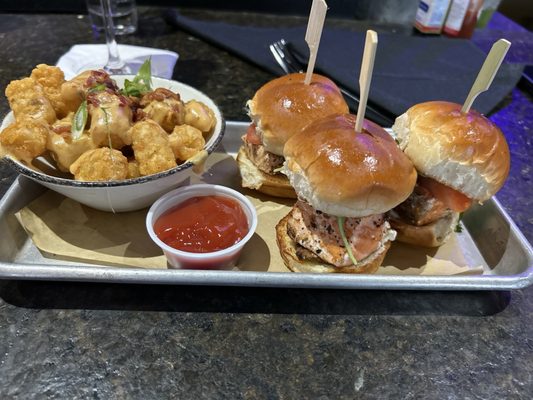 Bar Louie - One Loudoun by null