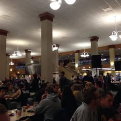 Monte's Bar & Grille