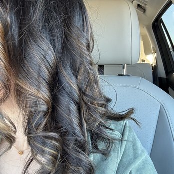 Drybar - Edina - Blow Dry/Out Services Near Me - Edina, Minnesota