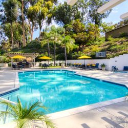 Lakeview Village Apartments