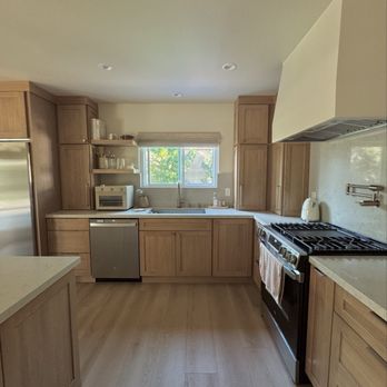 Floor Expo & Design - Aesthetic custom solid oak wood kitchen with stone & bronze + custom made range hood - General Contractors Near Me - Laguna Niguel, California Floor Expo & Design - Aesthetic custom solid oak wood kitchen with stone & bronze + custom made range hood - General Contractors Near Me - Laguna Niguel, California