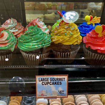 Uncle Giuseppe's Marketplace - Giant cupcakes - Grocery Near Me - Ramsey, New Jersey Uncle Giuseppe's Marketplace - Giant cupcakes - Grocery Near Me - Ramsey, New Jersey