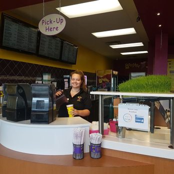 Booster Juice - a woman behind the counter at a fast food restaurant - Juice Bars & Smoothies Near Me - Brantford, Ontario Booster Juice - a woman behind the counter at a fast food restaurant - Juice Bars & Smoothies Near Me - Brantford, Ontario