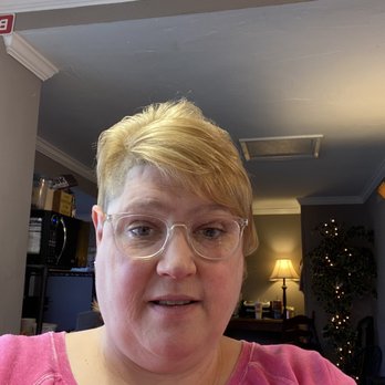 Mama D's Barbershop - Deanna Brunelle gave me such a great cut - Barbers Near Me - Cave Spring, Virginia Mama D's Barbershop - Deanna Brunelle gave me such a great cut - Barbers Near Me - Cave Spring, Virginia