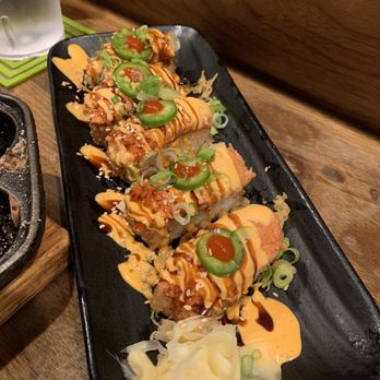 Mr Max - Crispy Rise with Salmon - Sushi Bars Near Me - Irving, Texas