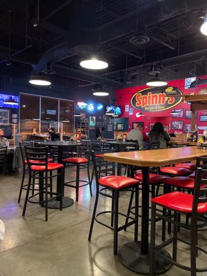 Spinn's Burger & Beer by null