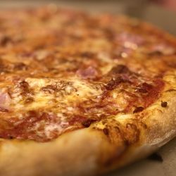 Sky's Pizza Pie - "Ham & Bacon 24inch pizza" Excellent as usual yum yum yum :)...
