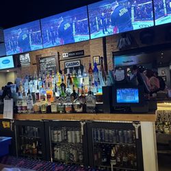Pour House Bar and Grill