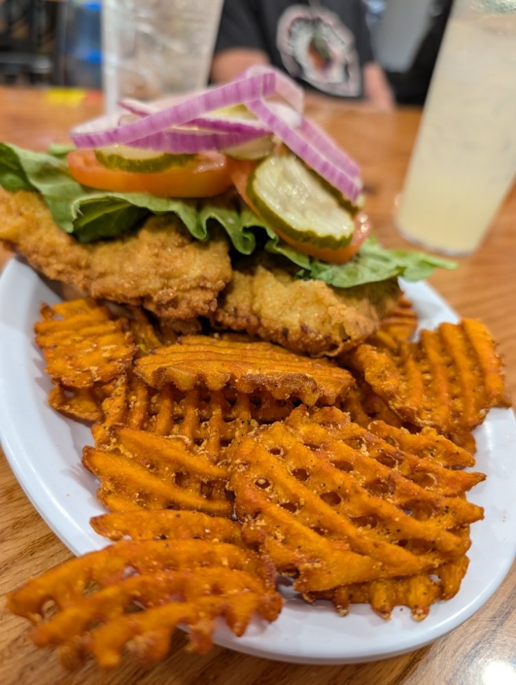 Food from Gunchies - Davenport
