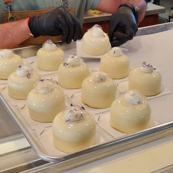 Layered - Bakeries Near Me - Fairfax, Virginia