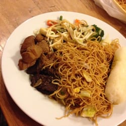 Afhaalcentrum Toko Moetiara - Indonesian dishes, yummie!