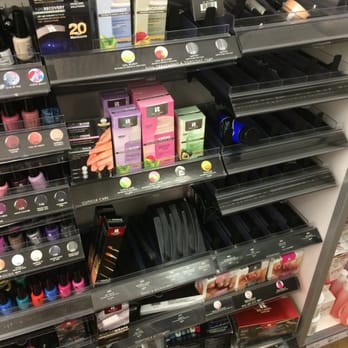 Ulta Beauty - Very picked through and hardly stocked. - Cosmetics & Beauty Supply Near Me - Hodgkins, Illinois