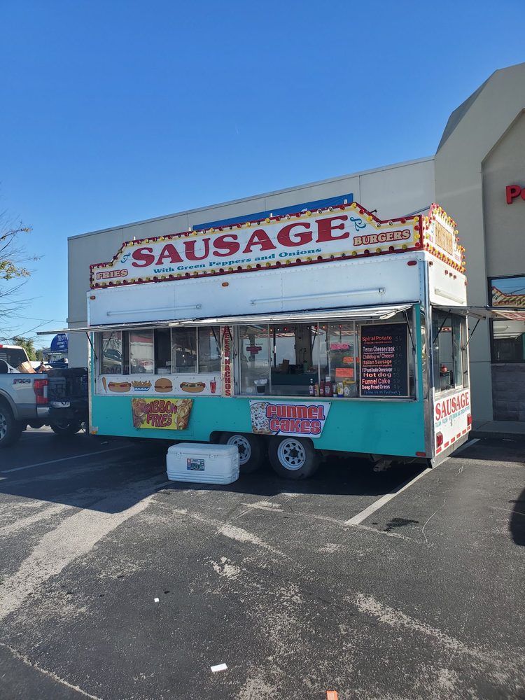 Scooby's Snack Shack Logo