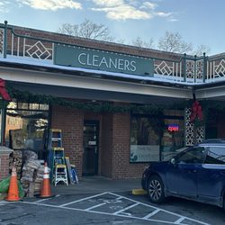 Hollin Hall Dry Cleaners