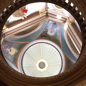 Parliament Buildings - Landmarks & Historical Buildings Near Me - Victoria, British Columbia