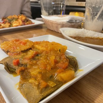 El Peñol 3 - Lengua criolla - Colombian Near Me - Brookline, Massachusetts