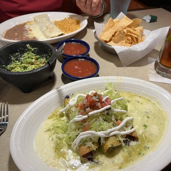 Los Cuates Mexican Restaurant - Mexican Near Me - Flowery Branch, Georgia Los Cuates Mexican Restaurant - Mexican Near Me - Flowery Branch, Georgia