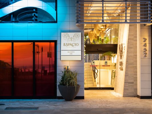 ESPACIO The Jewel of Waikiki by null