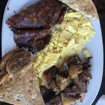 Breakfastime - Corned beef hash, eggs, home fries - Breakfast & Brunch Near Me - Concord, North Carolina