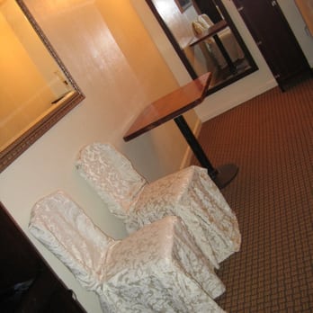 Mountain Terrace - Bride's changing room - Venues & Event Spaces Near Me - Woodside, California Mountain Terrace - Bride's changing room - Venues & Event Spaces Near Me - Woodside, California
