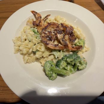 Rody's Tavern - Chicken and Broccoli Alfredo Pasta with substitute grilled shrimp - American Near Me - Greensboro, North Carolina Rody's Tavern - Chicken and Broccoli Alfredo Pasta with substitute grilled shrimp - American Near Me - Greensboro, North Carolina