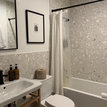 The Pearl Hotel - Bathroom - San Diego, CA