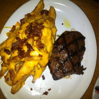 Texas Roadhouse - Barbeque Near Me - West Haven, Connecticut